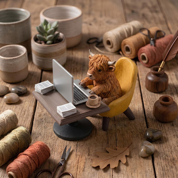 Animal-Themed Office Miniatures – Creative Desk Decor & Fun Gifts
