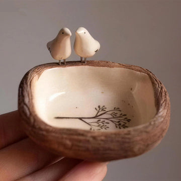 Captivating Bird Feeder Sculptures for Outdoor Birds